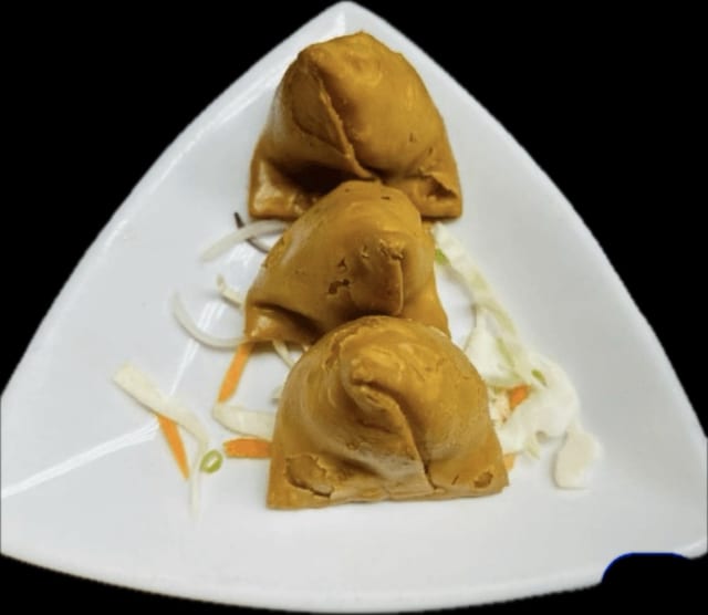 Vegetable Samosa (3 PCS).